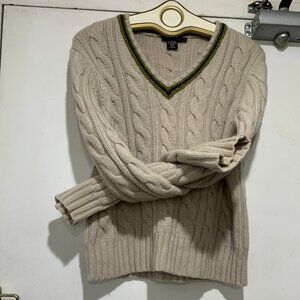Vintage Club Monaco Cream Cable-Knit V-Neck Sweater with Green Trim